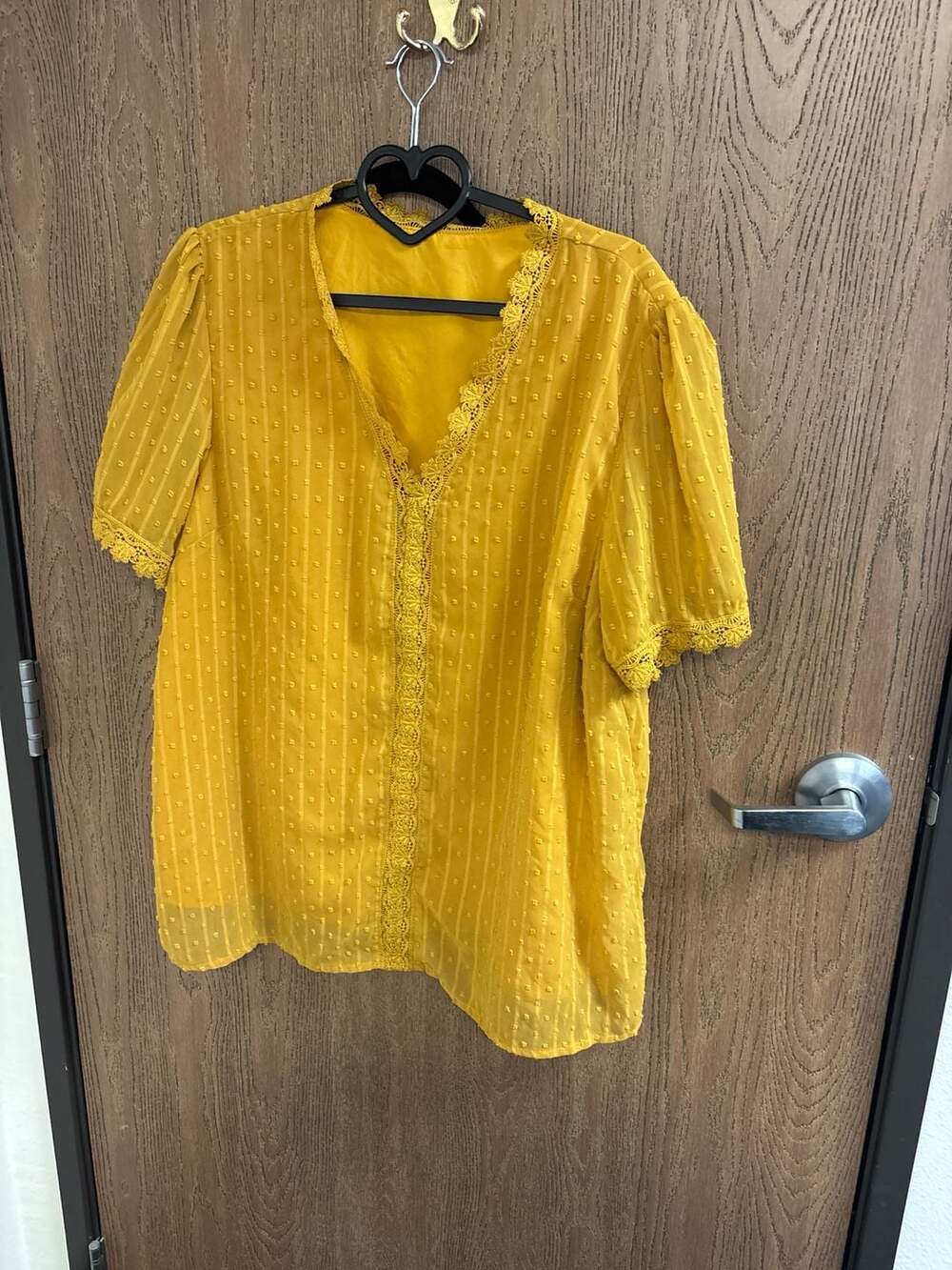Yellow Swiss Dot Lace Trim V-Neck Short Sleeve Blouse, Size 2XL